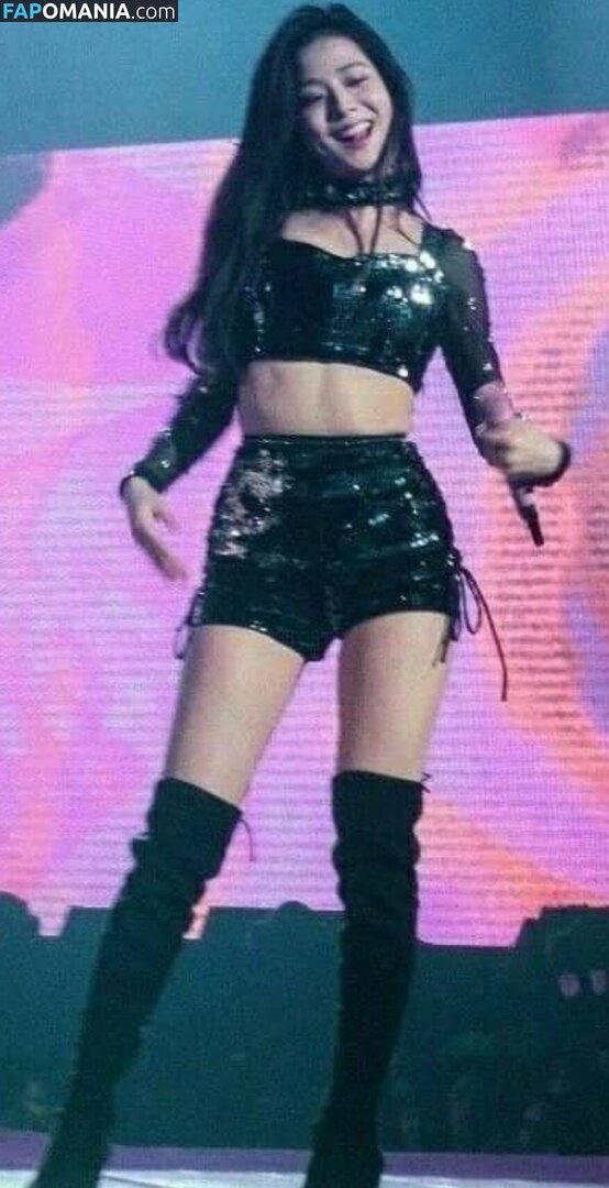 BLACKPINK / Jisoo / qenshizu / sooyaaa__ Nu OnlyFans  Foto vazada #118