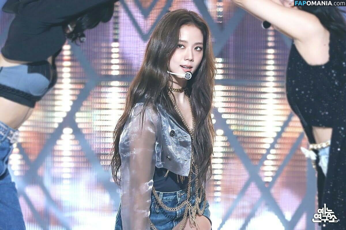 BLACKPINK / Jisoo / qenshizu / sooyaaa__ Nu OnlyFans  Foto vazada #201