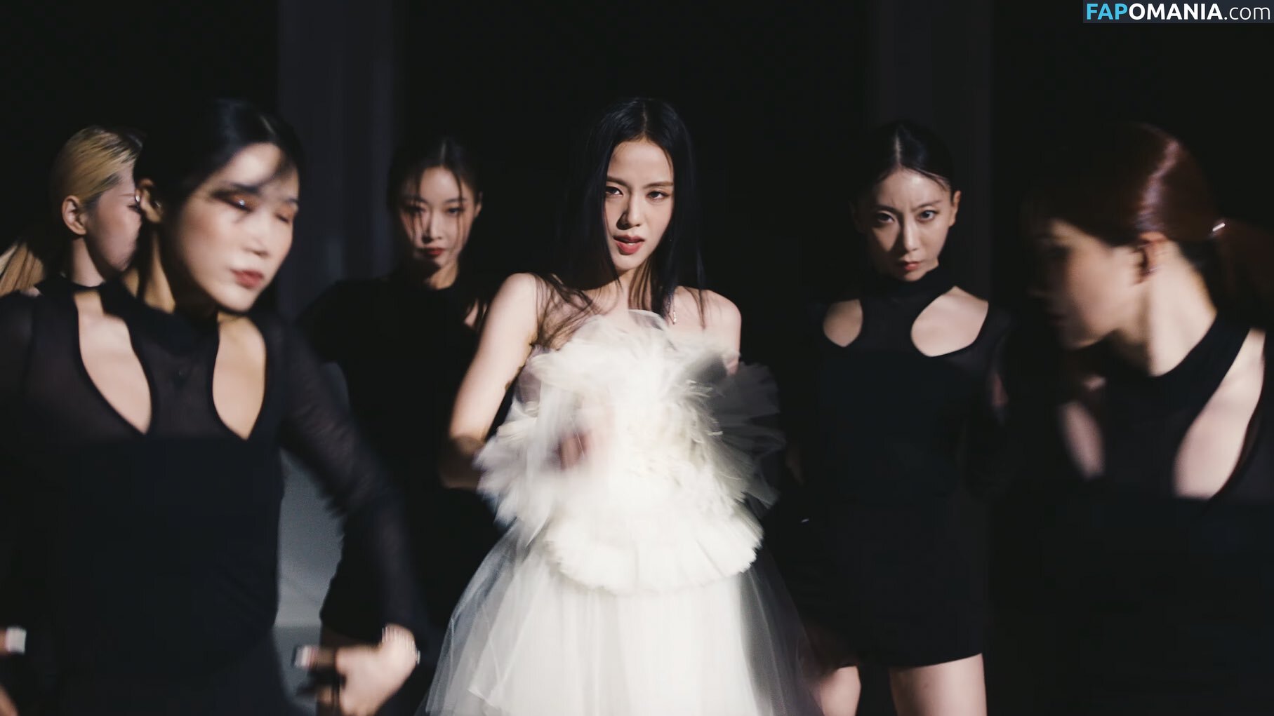 BLACKPINK / Jisoo / qenshizu / sooyaaa__ Nu OnlyFans  Foto vazada #566