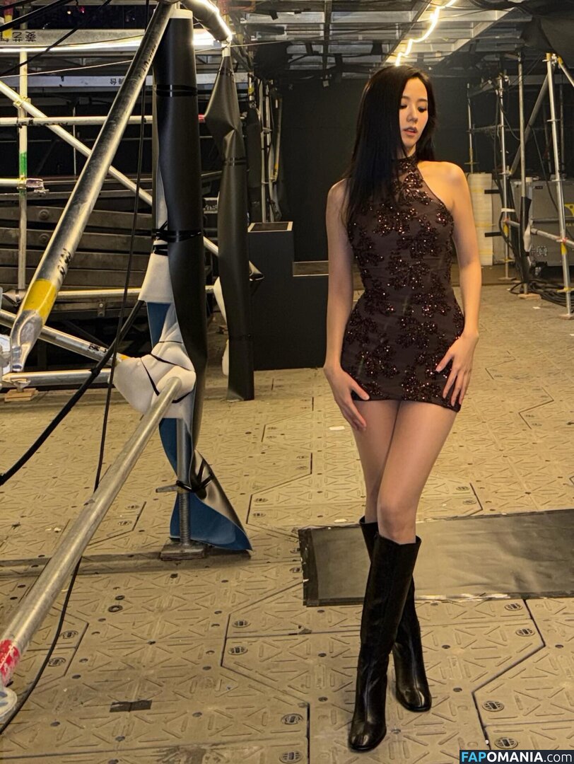 BLACKPINK / Jisoo / qenshizu / sooyaaa__ Nu OnlyFans  Foto vazada #598