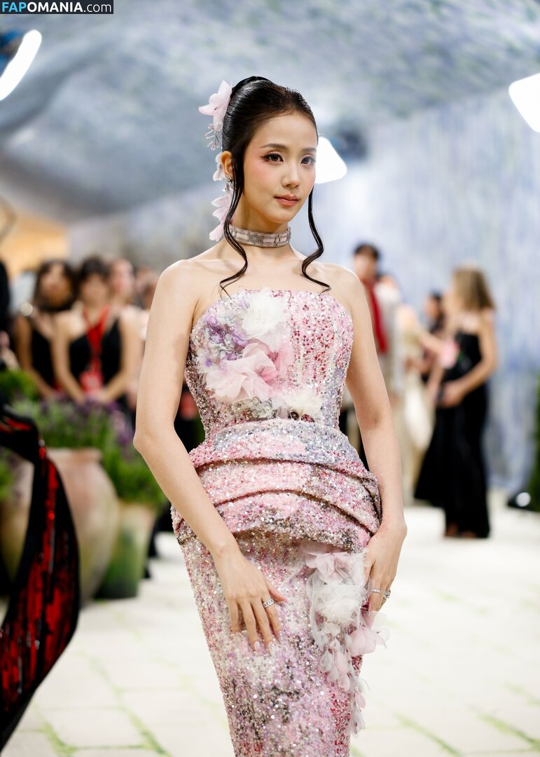 BLACKPINK / Jisoo / qenshizu / sooyaaa__ Nu OnlyFans  Foto vazada #641