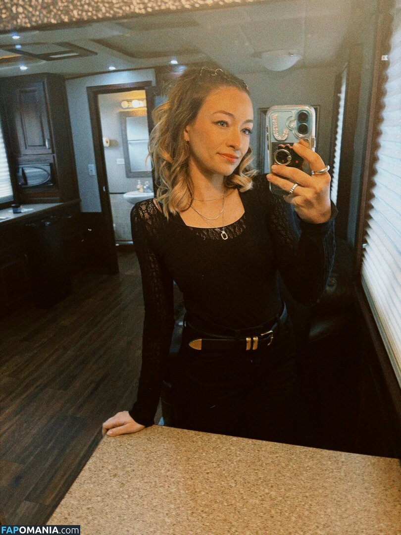Jodelle Ferland / jodellemicah Nu OnlyFans  Foto vazada #9