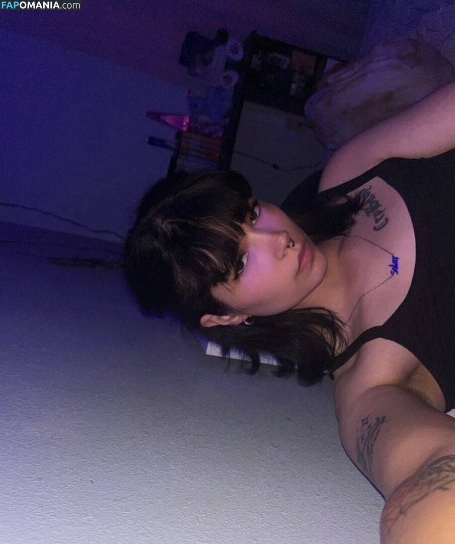 Julia Graham / https: / teasingmoon / teasingmoon... / temptedevil / temptedevil... Nu OnlyFans  Foto vazada #10