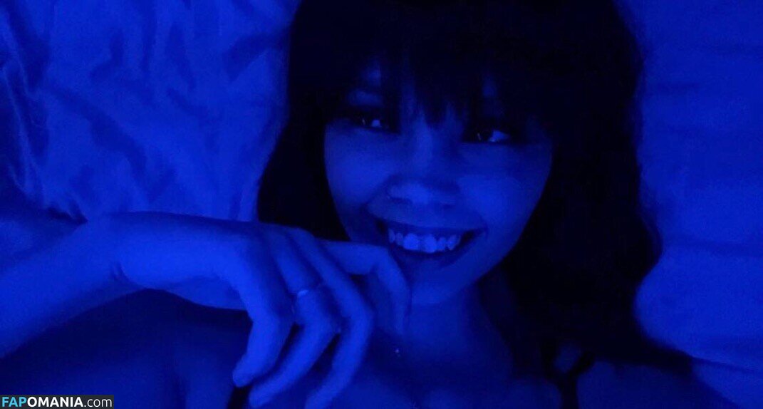 Julia Graham / https: / teasingmoon / teasingmoon... / temptedevil / temptedevil... Nu OnlyFans  Foto vazada #13