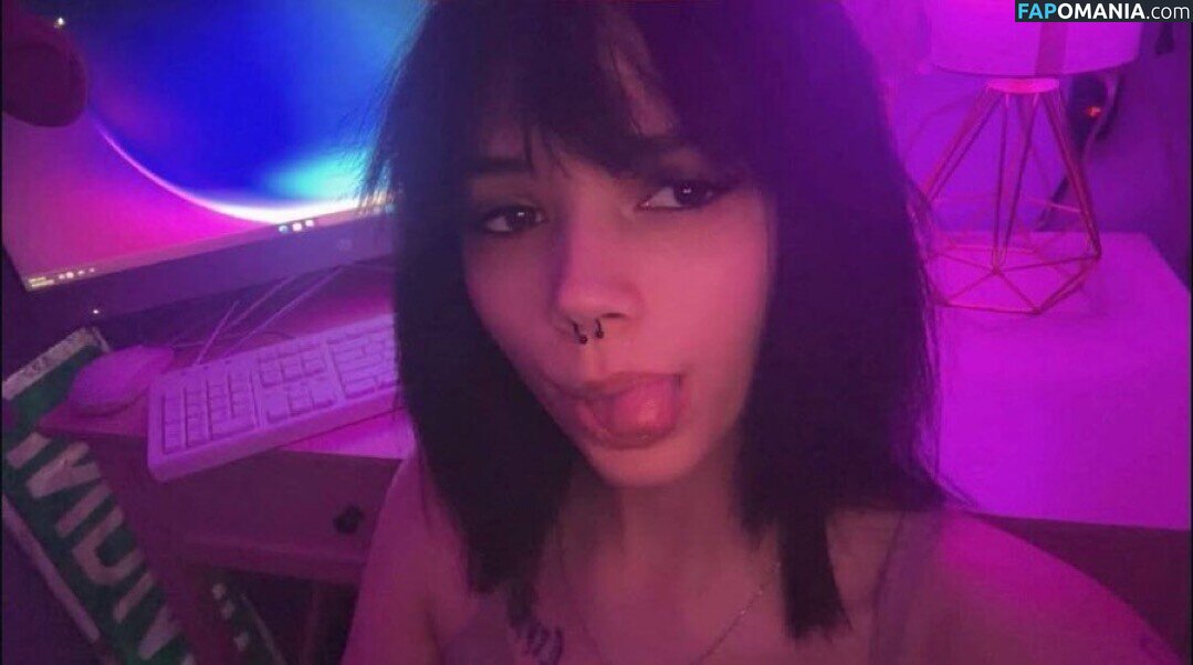 Julia Graham / https: / teasingmoon / teasingmoon... / temptedevil / temptedevil... Nu OnlyFans  Foto vazada #14