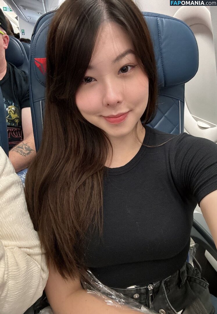 Júlia Nakamura / Mayumi / jumayumin1 Nu OnlyFans  Foto vazada #4