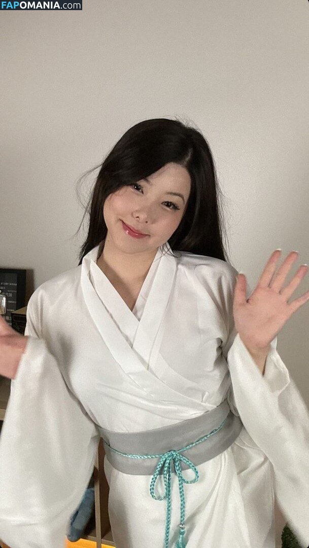 Júlia Nakamura / Mayumi / jumayumin1 Nu OnlyFans  Foto vazada #5