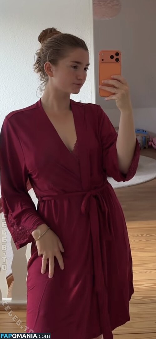 Julia Schulze / Julita_fit / julia.thiele_family Nu OnlyFans  Foto vazada #7