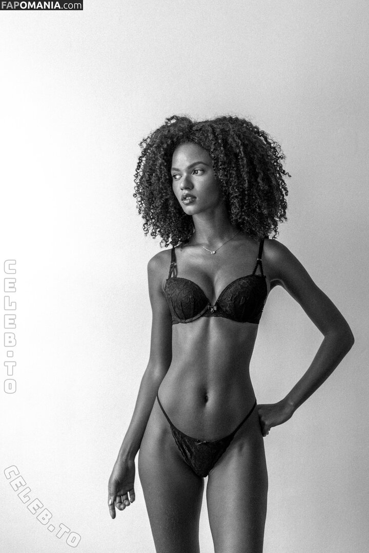 Juliana Nalu / https: / juliananalu / naluando / nalujuliana Nu OnlyFans  Foto vazada #314
