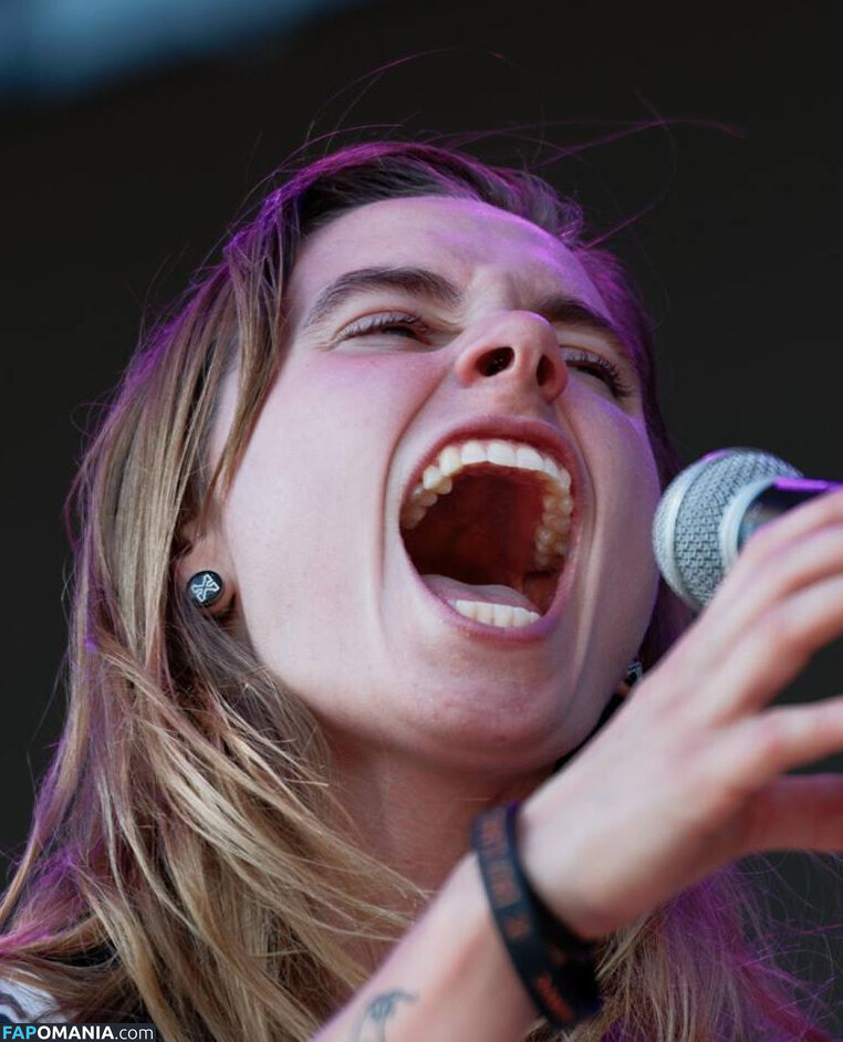Julien Baker / julienrbaker Nu OnlyFans  Foto vazada #6
