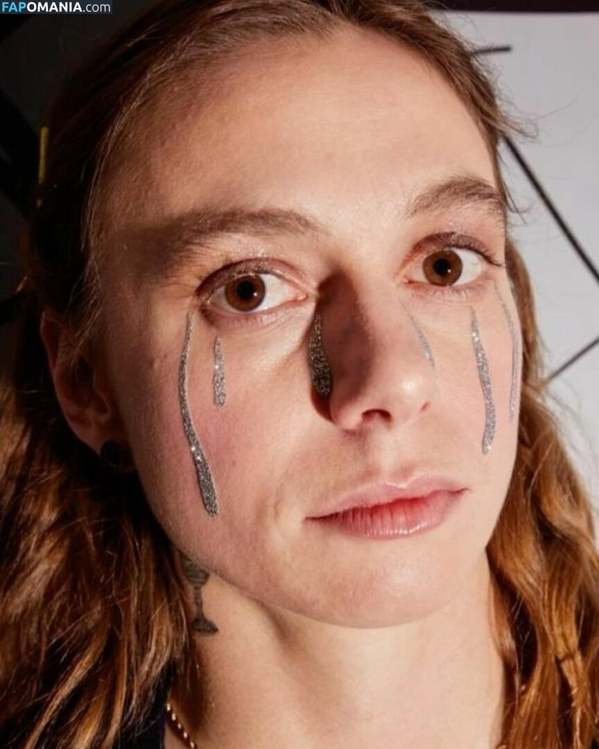 Julien Baker / julienrbaker Nu OnlyFans  Foto vazada #12