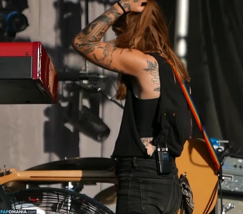 Julien Baker / julienrbaker Nu OnlyFans  Foto vazada #17