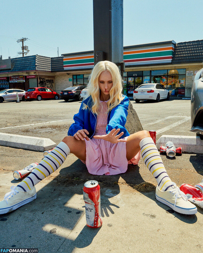 Juno Temple / junotemple Nu OnlyFans  Foto vazada #12