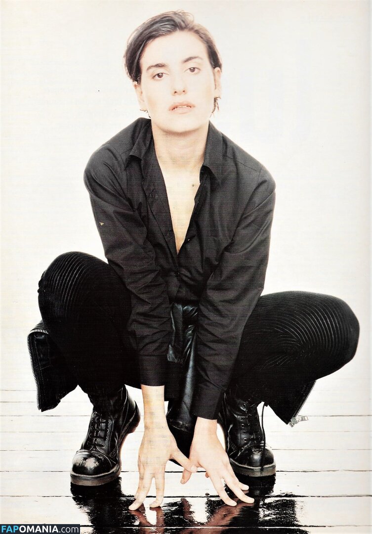 Justine Frischmann Nu OnlyFans  Foto vazada #2