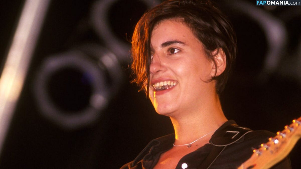 Justine Frischmann Nu OnlyFans  Foto vazada #3