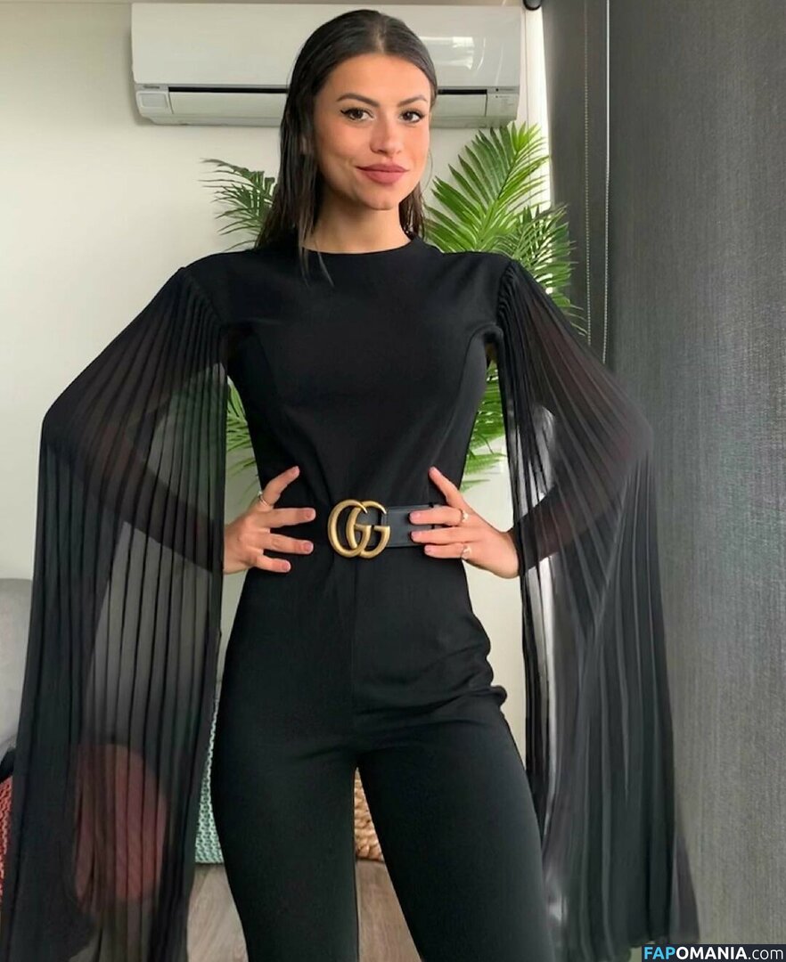 Justine Reine Marie / justinereineee / justinereinemarie Nu OnlyFans  Foto vazada #133
