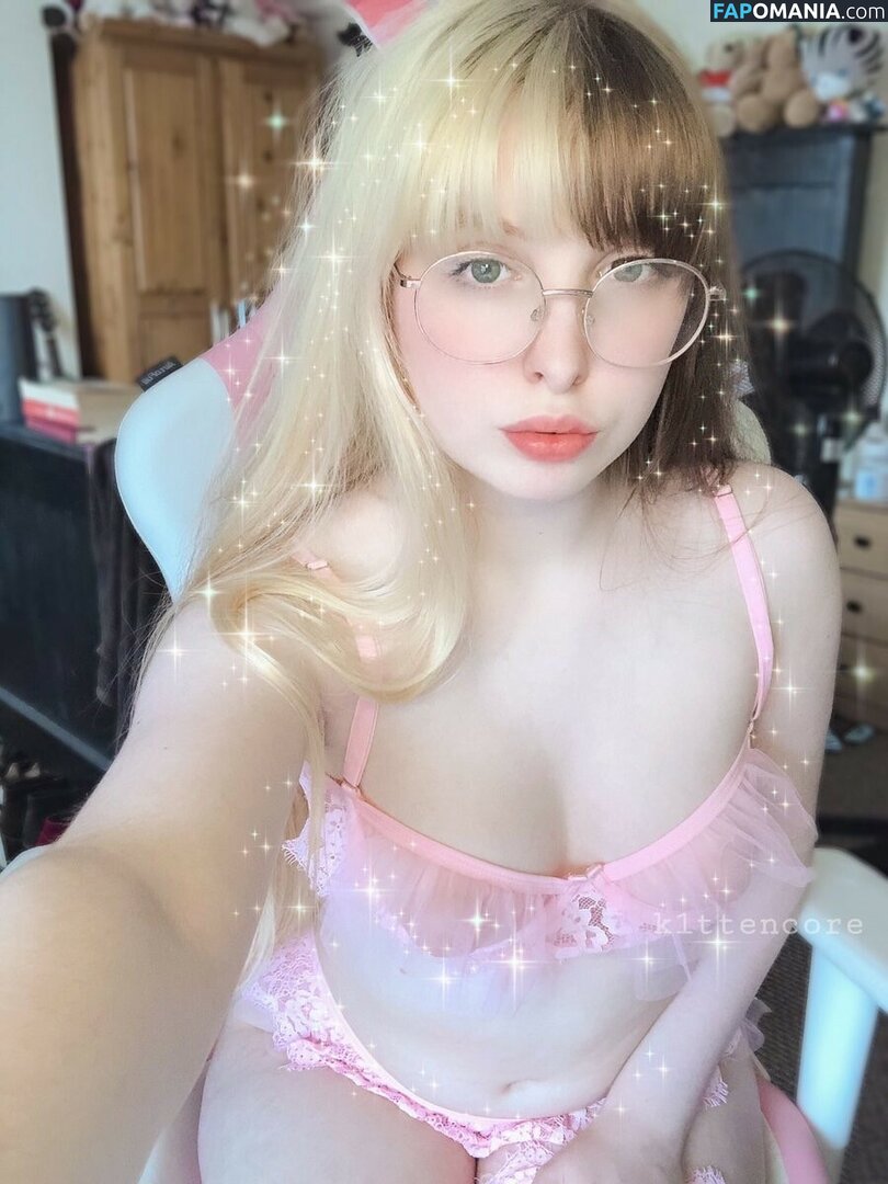 daisy / k1ttencore / petd0ll Nu OnlyFans  Foto vazada #42