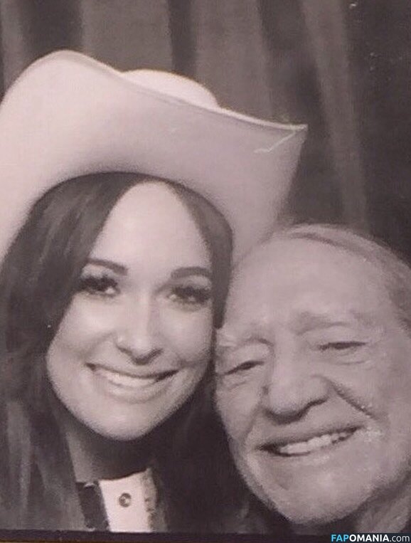 Kacey Musgraves / heavenlyyhazel / spaceykacey Nu OnlyFans  Foto vazada #23