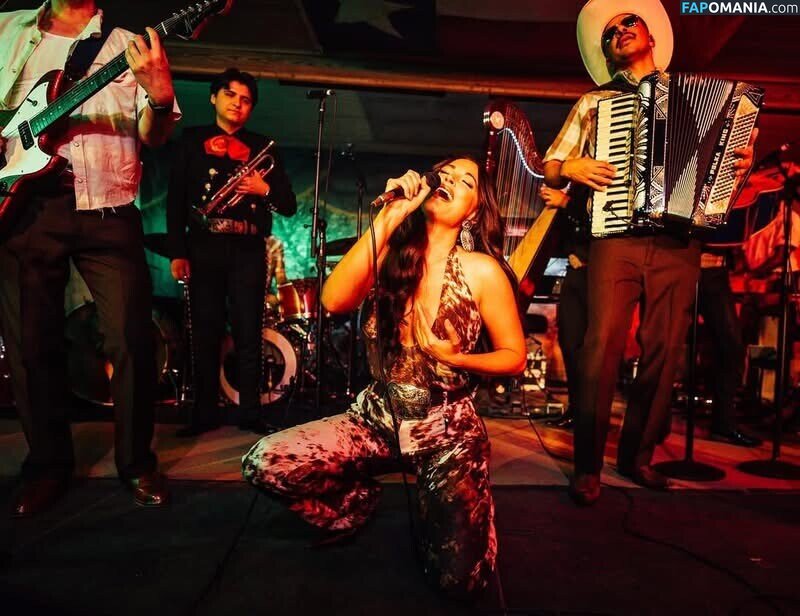 Kacey Musgraves / heavenlyyhazel / spaceykacey Nu OnlyFans  Foto vazada #33