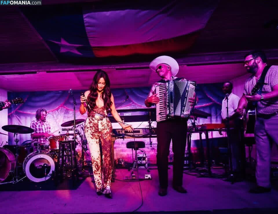 Kacey Musgraves / heavenlyyhazel / spaceykacey Nu OnlyFans  Foto vazada #35