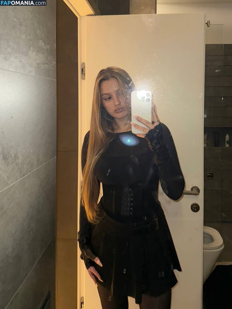 kae4ka / kake4u / whatkayawants Nu OnlyFans  Foto vazada #4