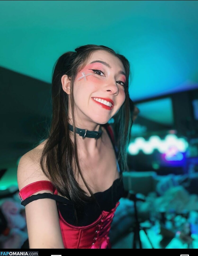 Kaisa / Kaisastreams / kaisanord Nu OnlyFans  Foto vazada #10