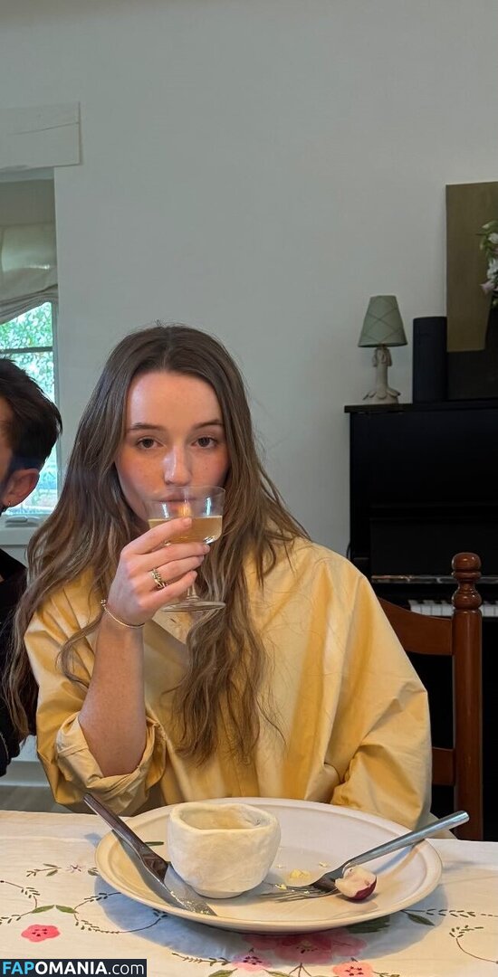 Kaitlyn Dever / KaitlynDever Nu OnlyFans  Foto vazada #209