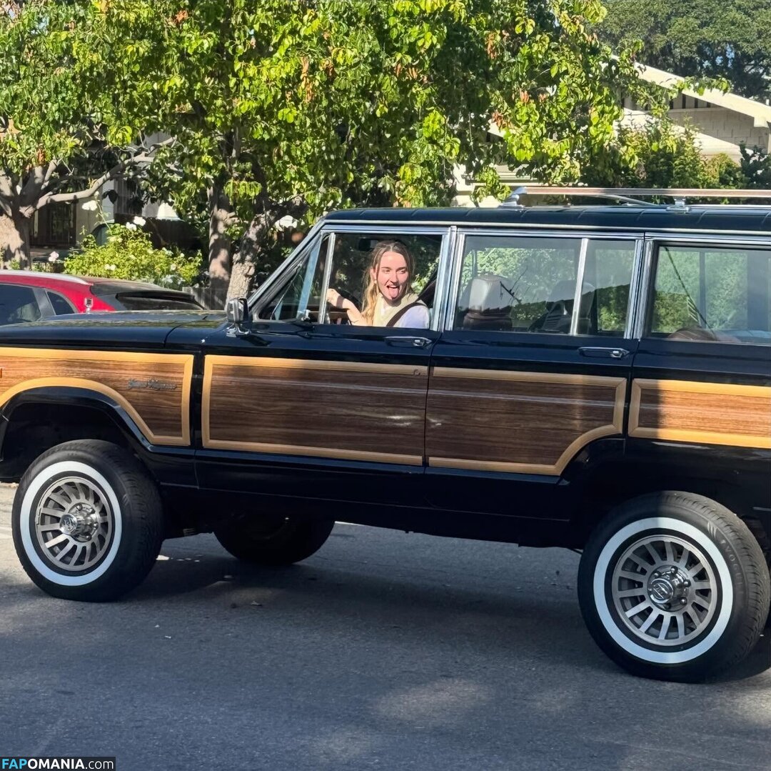 Kaitlyn Dever / KaitlynDever Nu OnlyFans  Foto vazada #210