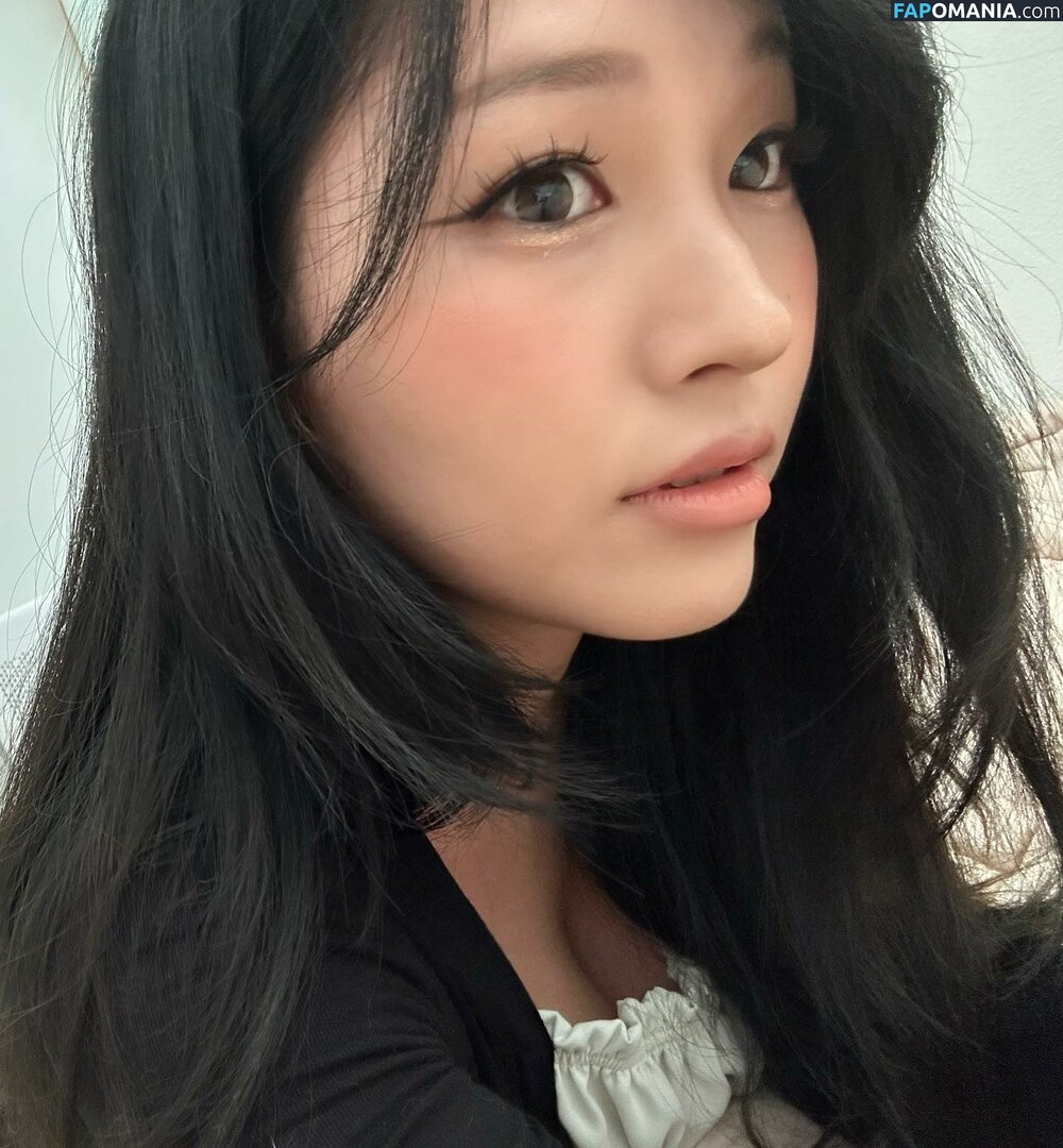 Aikuros / Hyoon / Kang Hee Yoon / floaromaa Nu OnlyFans  Foto vazada #115