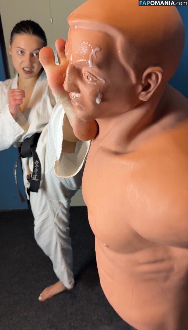 Karate Goddess Nu OnlyFans  Foto vazada #6