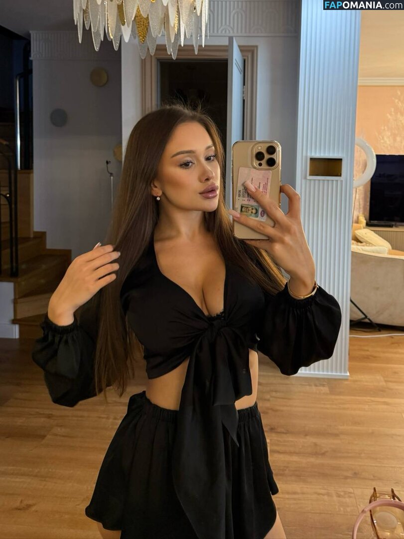 Karina Chijikova / karina_chijikova / karinachijikova Nu OnlyFans  Foto vazada #126