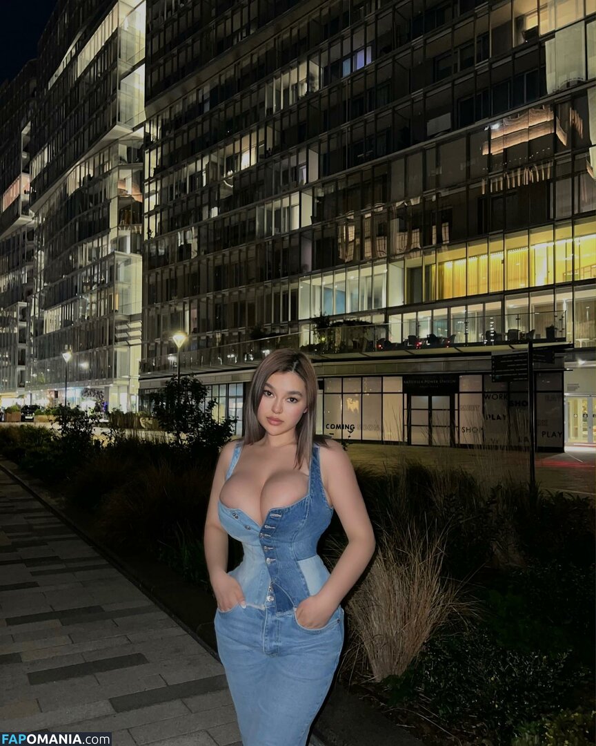Karina Grinberryall / karina_.1 / leatherbykarina Nu OnlyFans  Foto vazada #15
