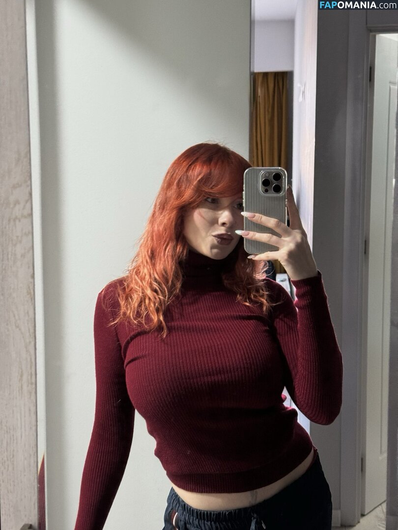 Karina Kherman / NebelaiaK / kher.man Nu OnlyFans  Foto vazada #15