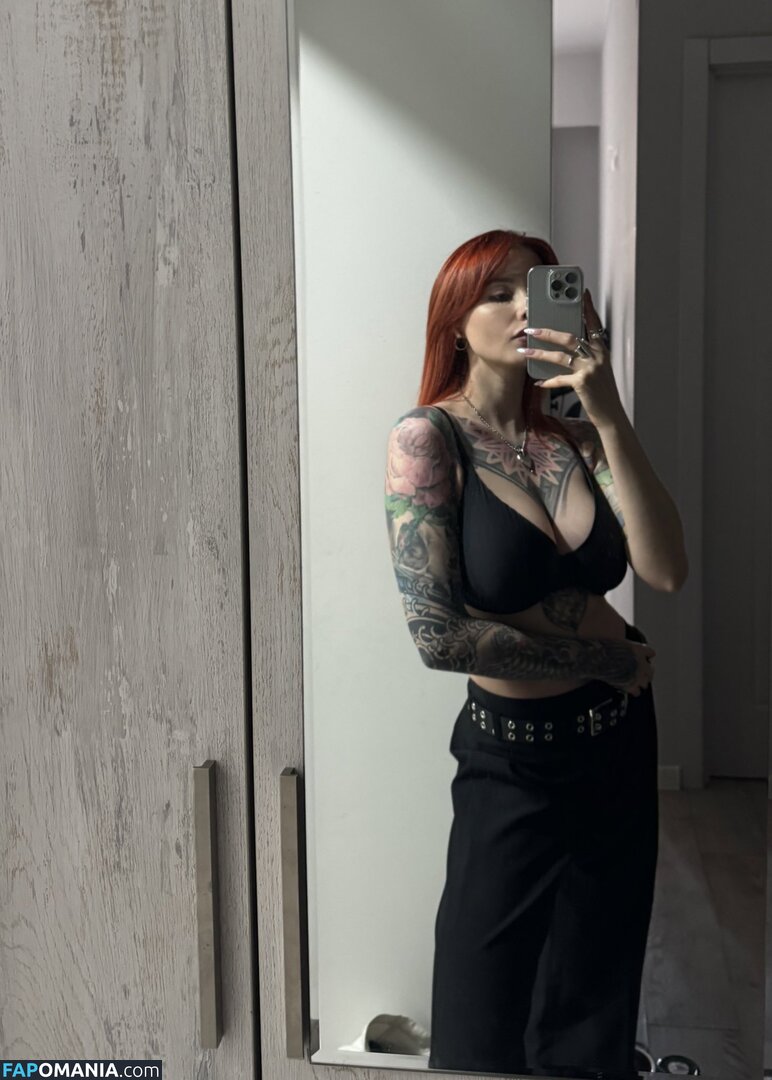 Karina Kherman / NebelaiaK / kher.man Nu OnlyFans  Foto vazada #16