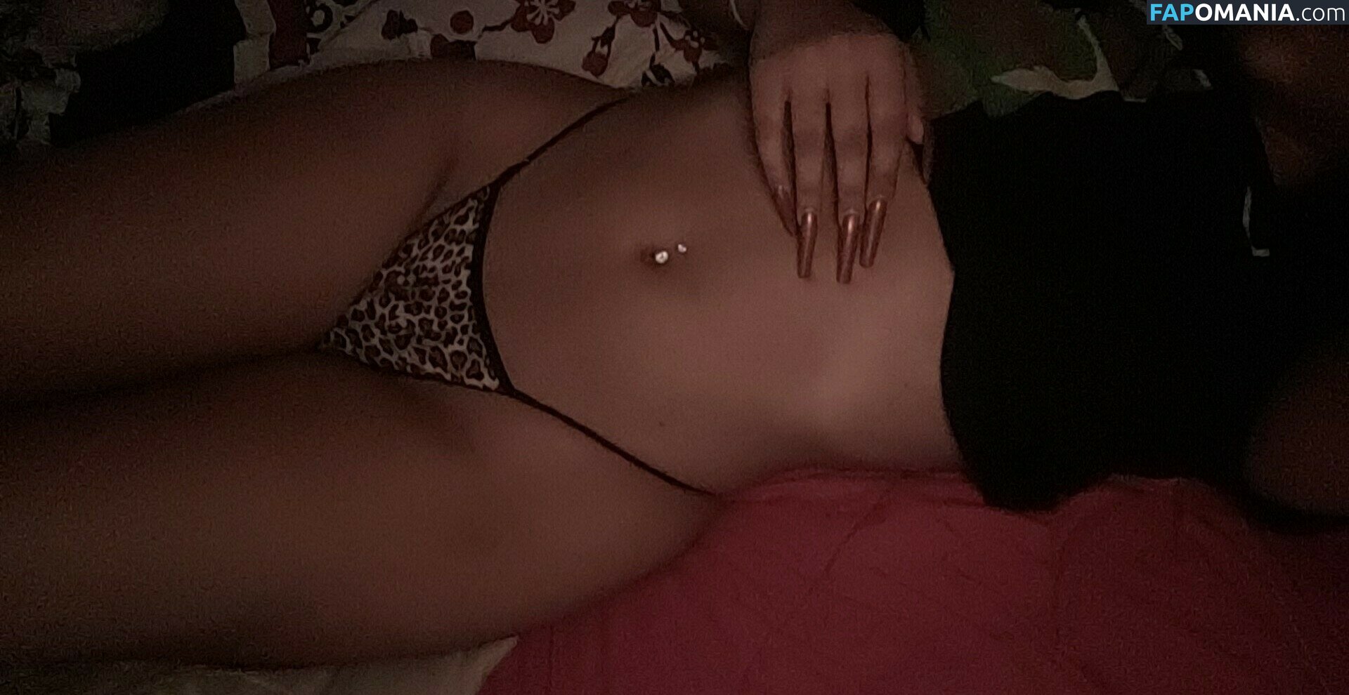 Karishma / karishma19xx / karishmax.x / xxkarishmaxx Nu OnlyFans  Foto vazada #9