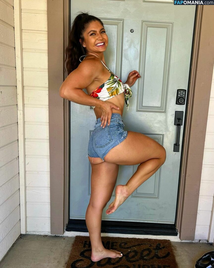 Katie Jones / Kayteejones_ / cutebustykatie / kjgoddess Nu OnlyFans  Foto vazada #7