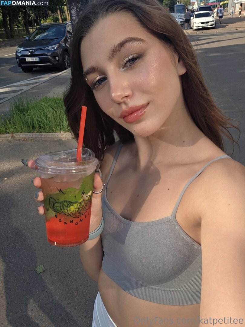 katiepetitte / katpetitee Nu OnlyFans  Foto vazada #1