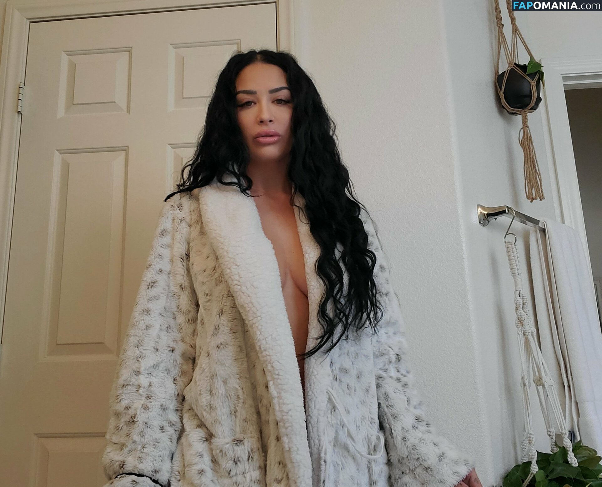 Katrina Jade / katrinajade / kj_fetishmodel / officialkatrina__jade__ Nu OnlyFans  Foto vazada #35