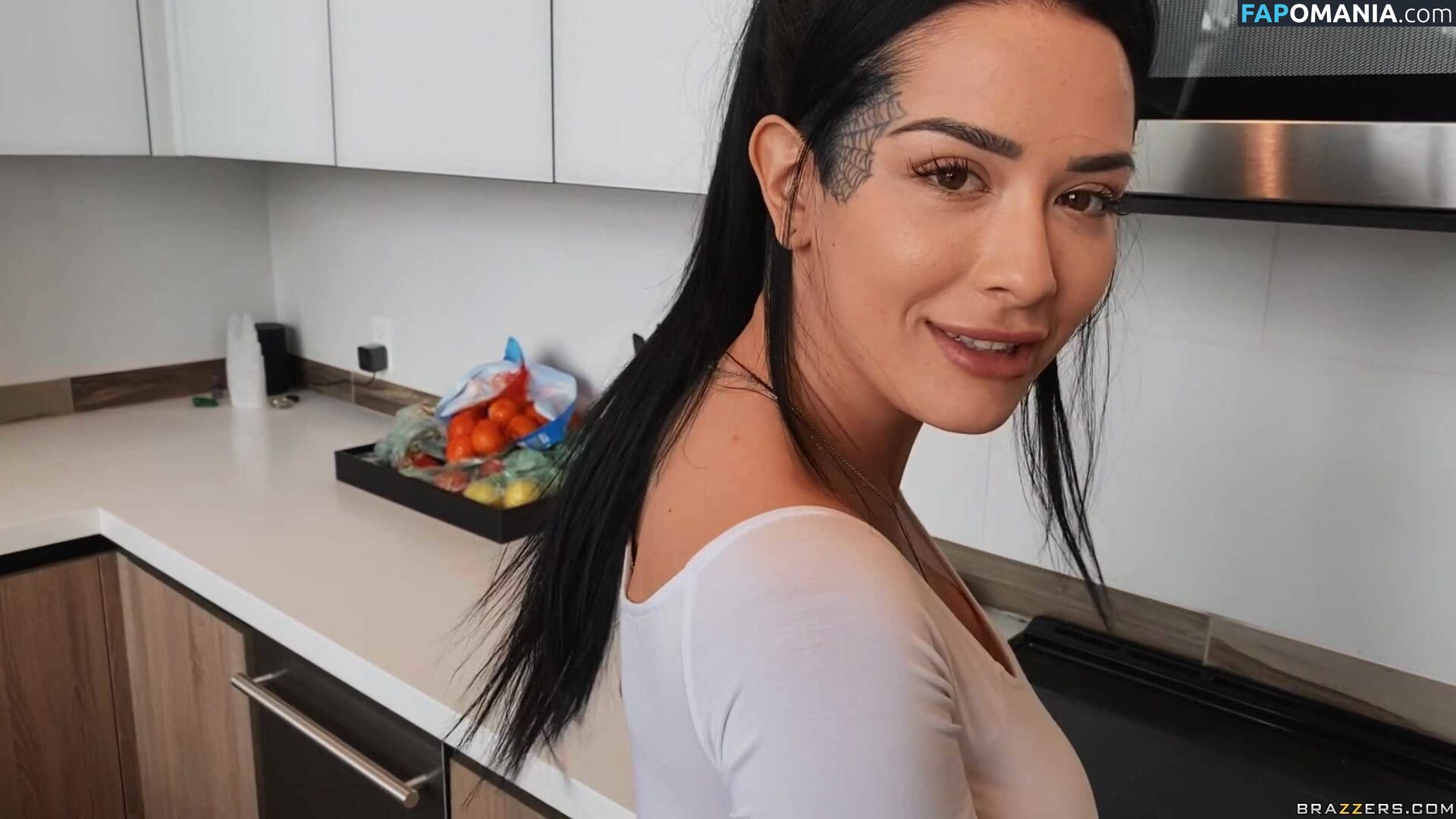 Katrina Jade / katrinajade / kj_fetishmodel / officialkatrina__jade__ Nu OnlyFans  Foto vazada #887