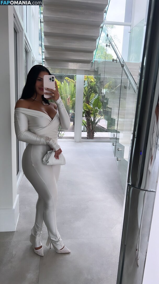 Katya Elise Henry / katyaelisehenry / katyaelisehenrysworld Nu OnlyFans  Foto vazada #1085