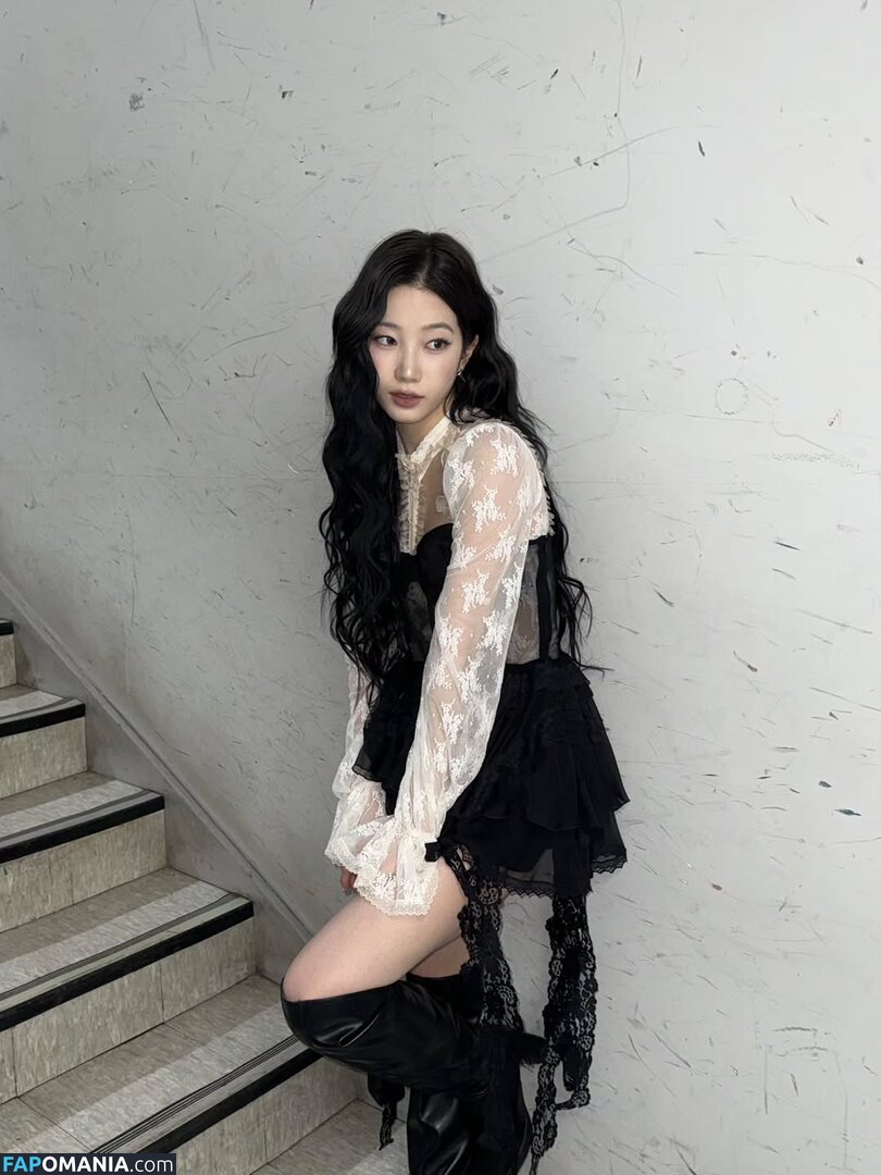 Kazuha Nakamura 中村 一葉 / LESSERAFIM / zuhazana Nu OnlyFans  Foto vazada #27