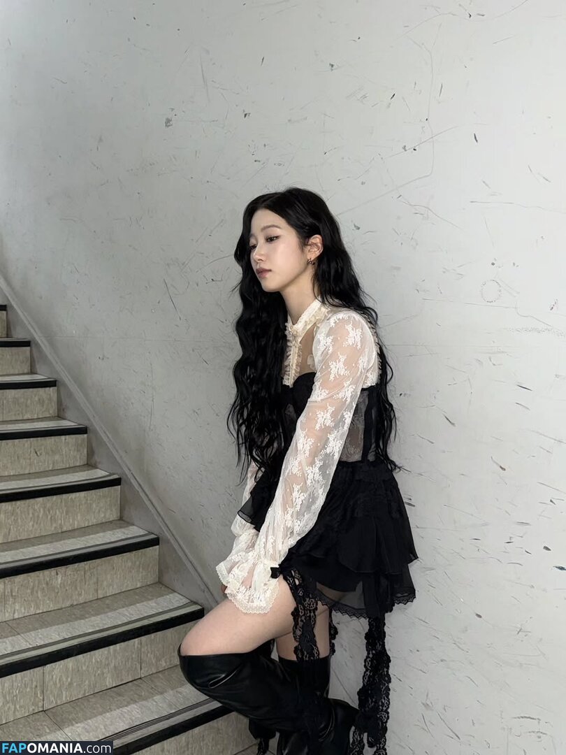 Kazuha Nakamura 中村 一葉 / LESSERAFIM / zuhazana Nu OnlyFans  Foto vazada #31