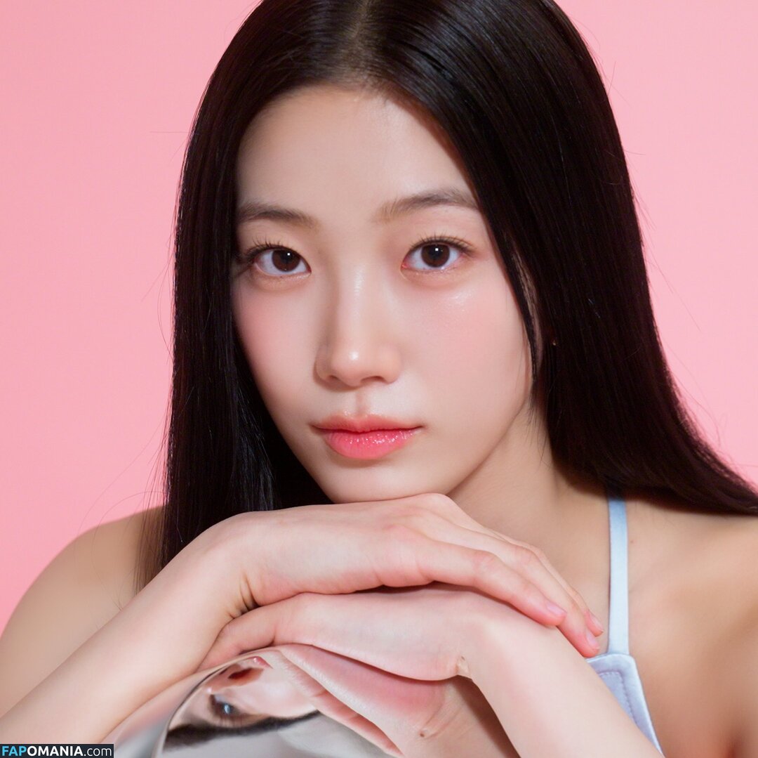 Kazuha Nakamura 中村 一葉 / LESSERAFIM / zuhazana Nu OnlyFans  Foto vazada #38
