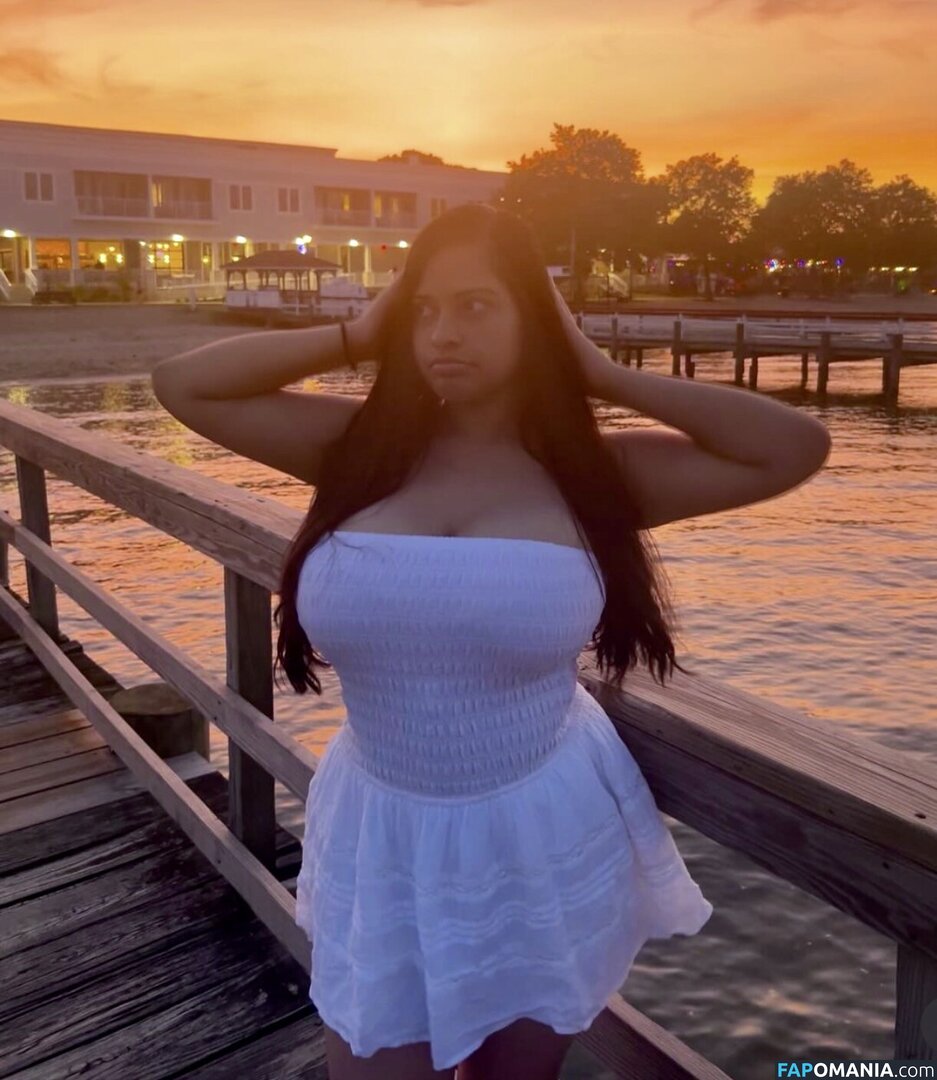 Kerenmorales677 / keren_.moralesss Nu OnlyFans  Foto vazada #2