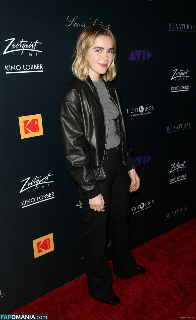 AdventuresSabrina / Kiernan Shipka / kiernanshipka Nu OnlyFans  Foto vazada #534