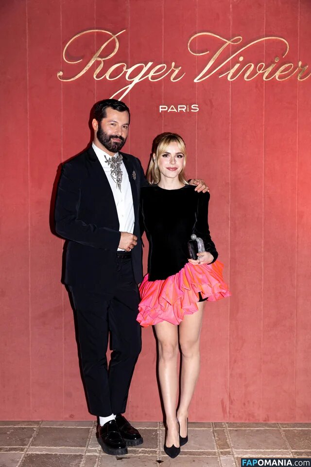 AdventuresSabrina / Kiernan Shipka / kiernanshipka Nu OnlyFans  Foto vazada #591