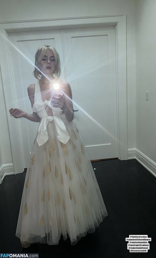 AdventuresSabrina / Kiernan Shipka / kiernanshipka Nu OnlyFans  Foto vazada #662