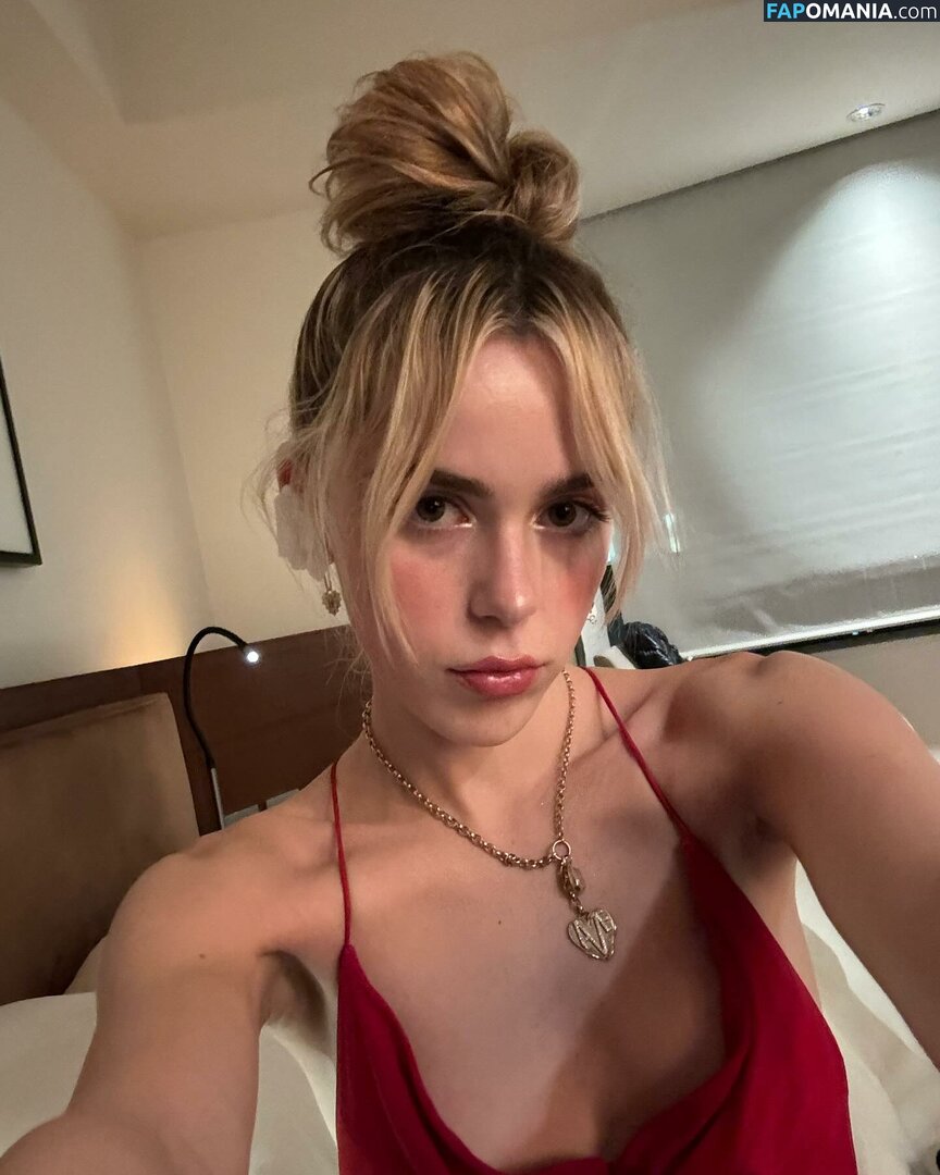 AdventuresSabrina / Kiernan Shipka / kiernanshipka Nu OnlyFans  Foto vazada #736