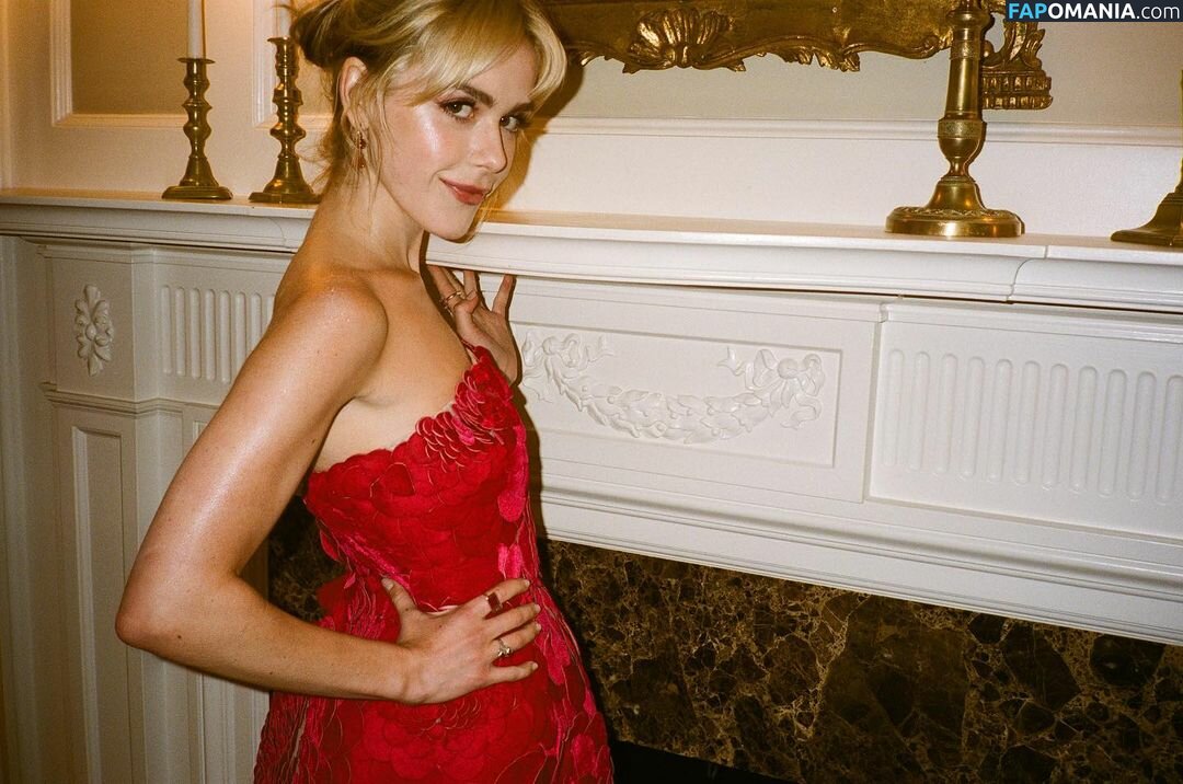 AdventuresSabrina / Kiernan Shipka / kiernanshipka Nu OnlyFans  Foto vazada #879