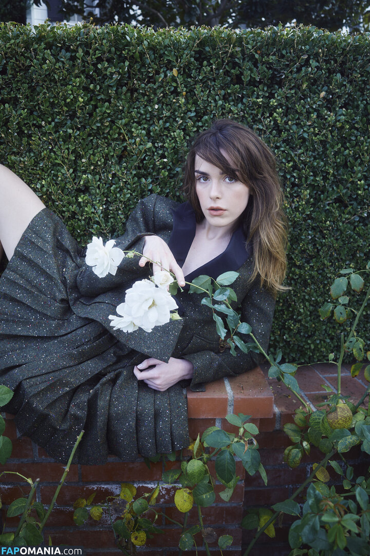 AdventuresSabrina / Kiernan Shipka / kiernanshipka Nu OnlyFans  Foto vazada #1562